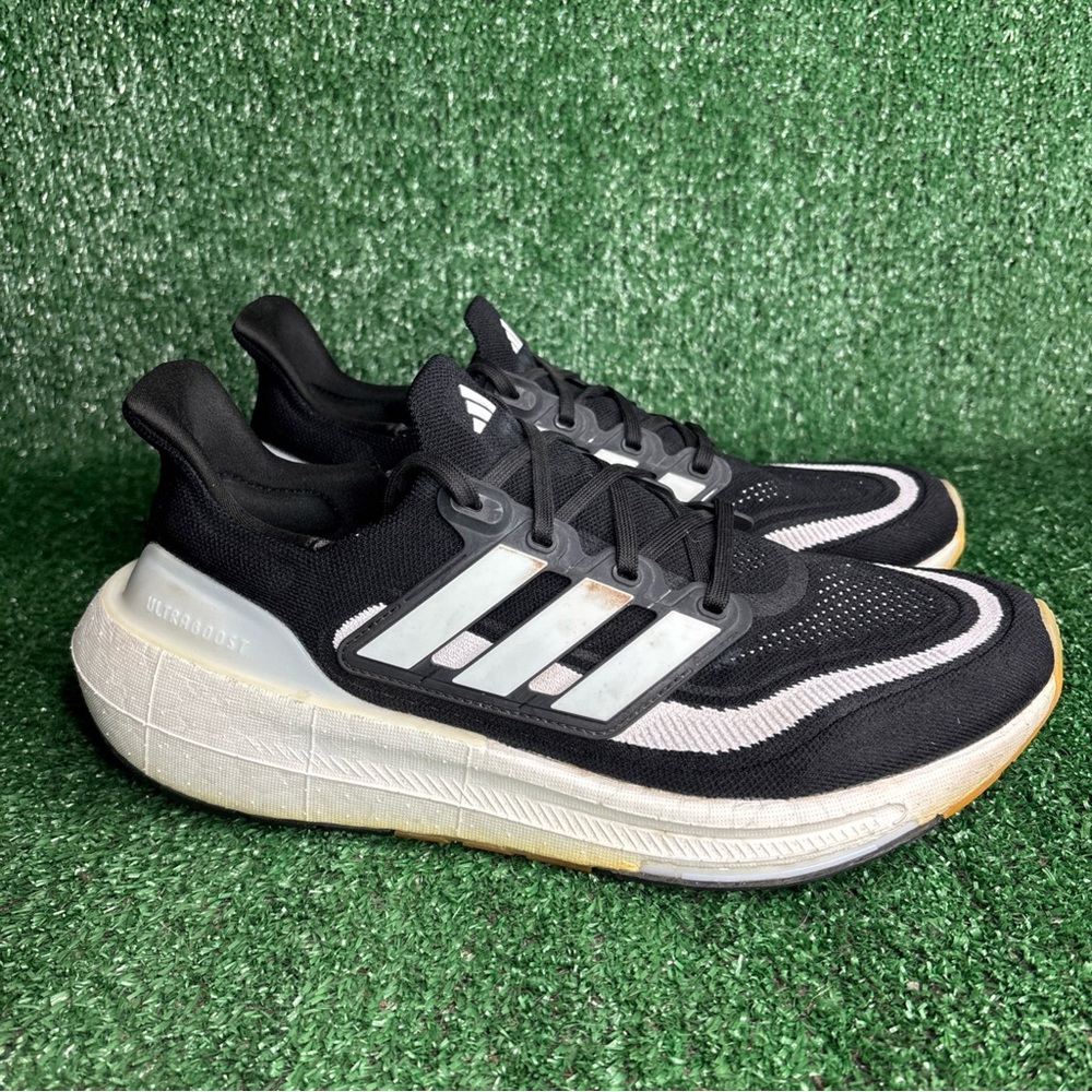 2023 Ultraboost White Black Oreo Sneakers Size 10